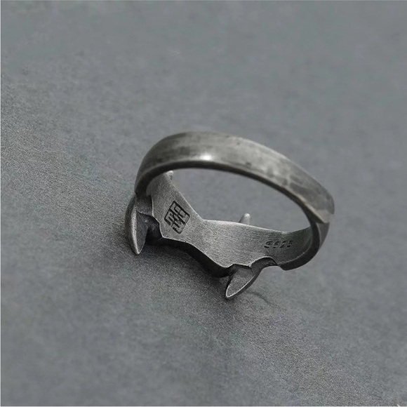 Ring - Picture 7 of 9